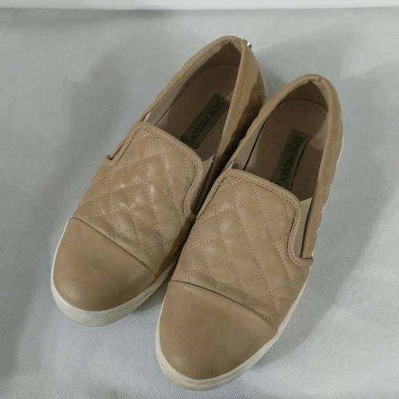 Steve Madden Zaander Quilted Tan Slip On Shoes Loafers - size 8.5 - Picture 1 of 8